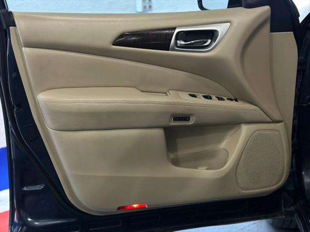 2014 Nissan Pathfinder Platinum