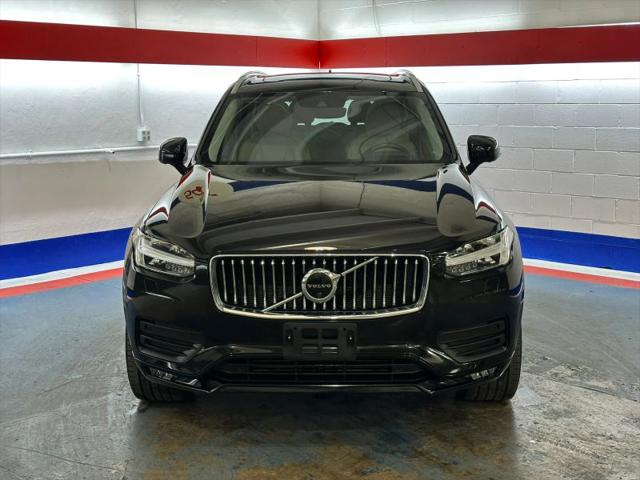 2020 Volvo XC90 T6 Momentum 7 Passenger