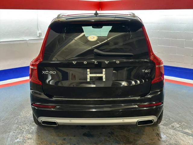 2020 Volvo XC90 T6 Momentum 7 Passenger