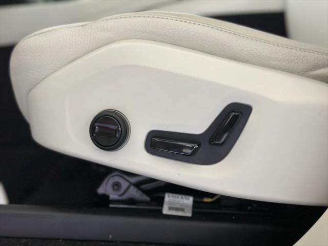2020 Volvo XC90 T6 Momentum 7 Passenger