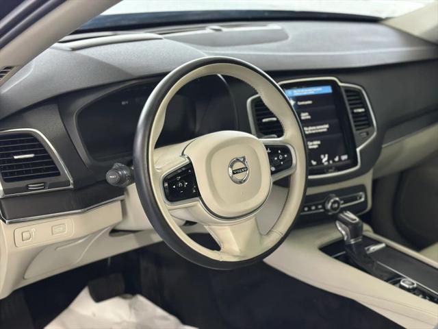 2020 Volvo XC90 T6 Momentum 7 Passenger