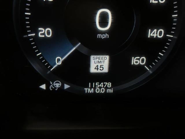 2020 Volvo XC90 T6 Momentum 7 Passenger