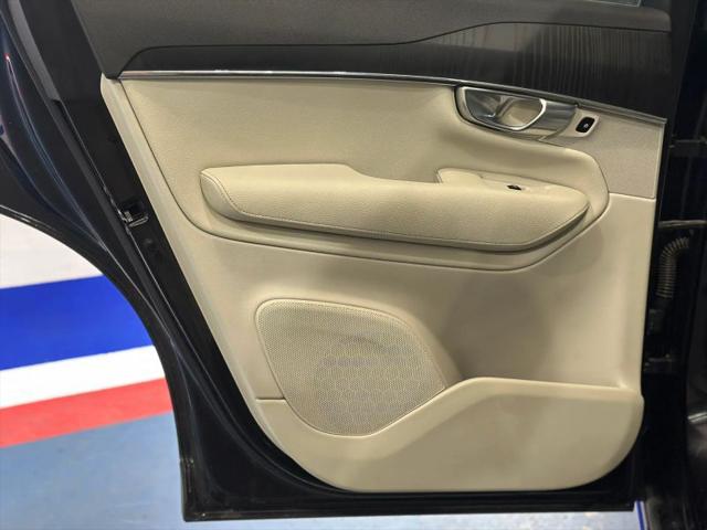 2020 Volvo XC90 T6 Momentum 7 Passenger