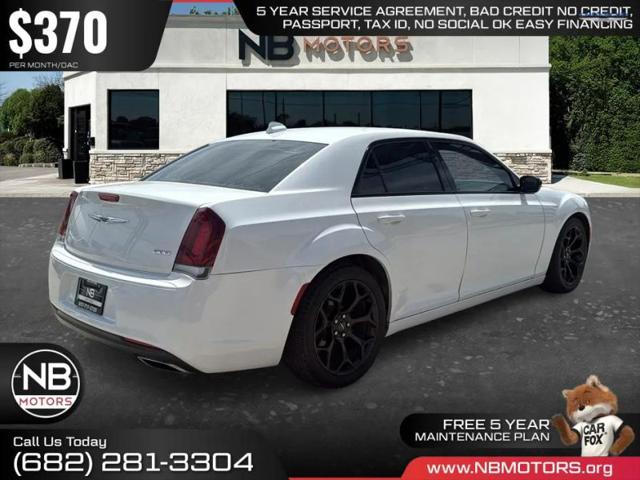2019 Chrysler 300 Touring