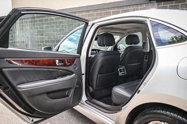 2016 Hyundai Equus Signature