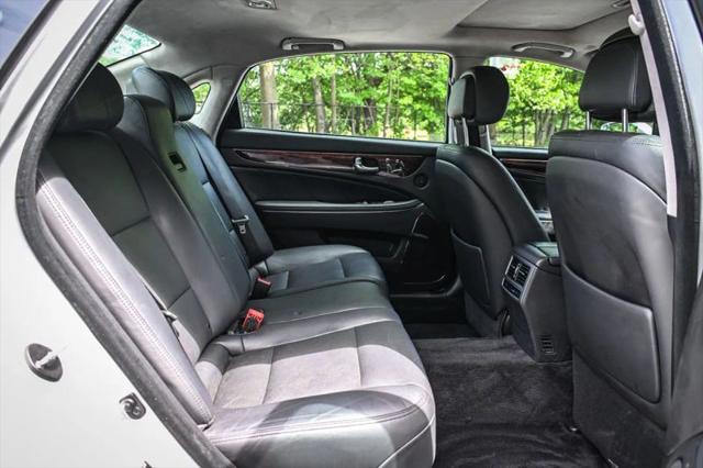2016 Hyundai Equus Signature