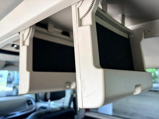 2015 Chrysler Town & Country Touring-L