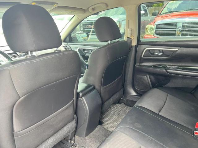 2016 Nissan Altima 2.5 SR