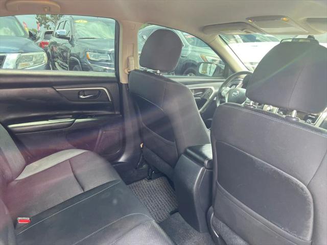 2016 Nissan Altima 2.5 SR