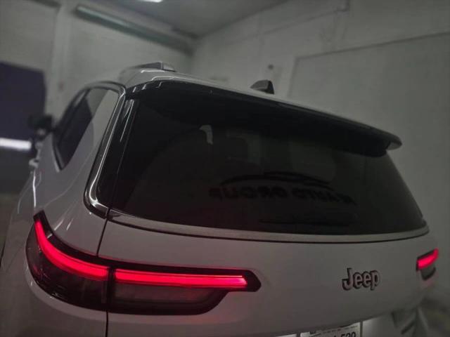 2023 Jeep Grand Cherokee L Laredo 4x4