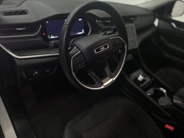 2023 Jeep Grand Cherokee L Laredo 4x4