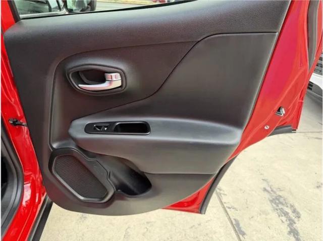 2020 Jeep Renegade Limited FWD