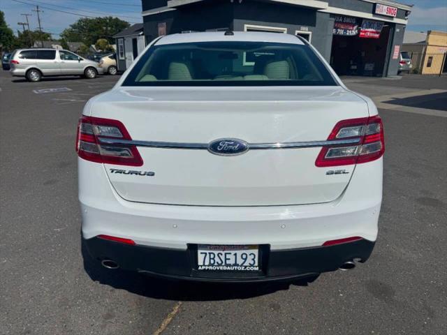 2013 Ford Taurus SEL