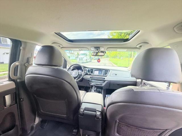 2017 Kia Sedona SX Luxury