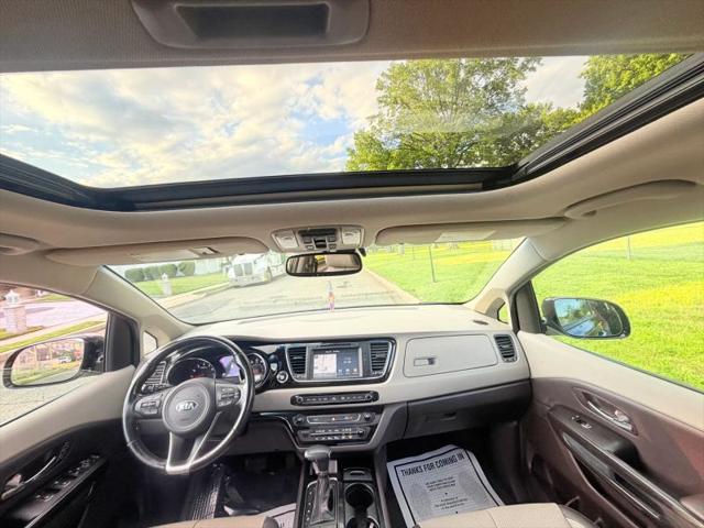 2017 Kia Sedona SX Luxury