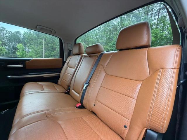 2017 Toyota Tundra SR5 5.7L V8