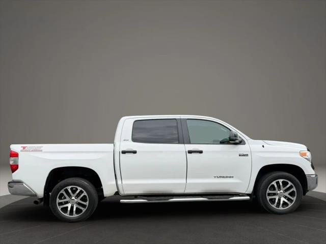2017 Toyota Tundra SR5 5.7L V8