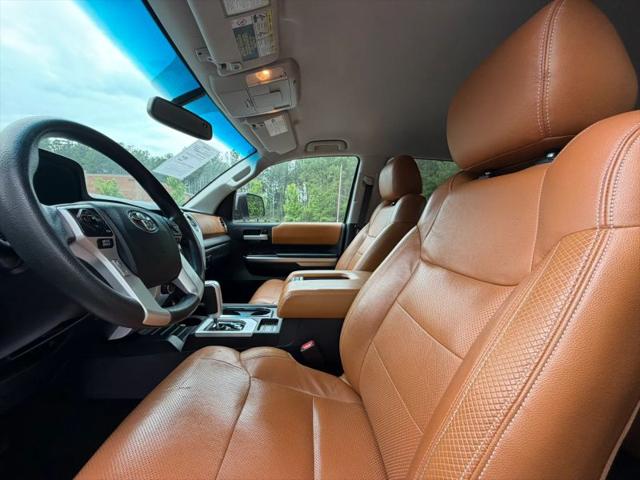 2017 Toyota Tundra SR5 5.7L V8