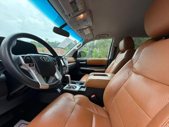 2017 Toyota Tundra SR5 5.7L V8
