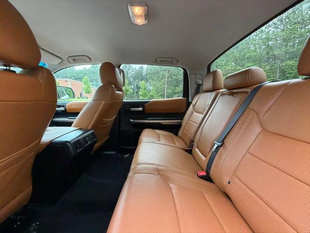 2017 Toyota Tundra SR5 5.7L V8