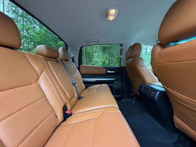 2017 Toyota Tundra SR5 5.7L V8