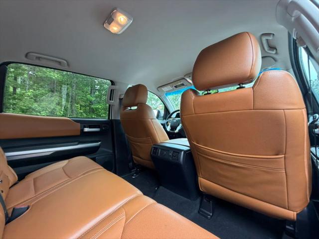 2017 Toyota Tundra SR5 5.7L V8