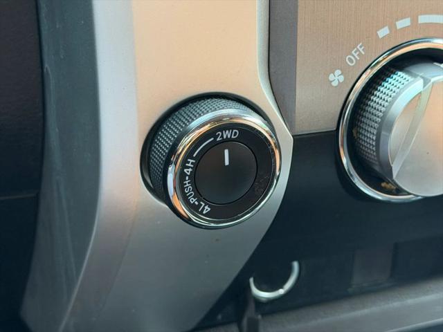 2017 Toyota Tundra SR5 5.7L V8