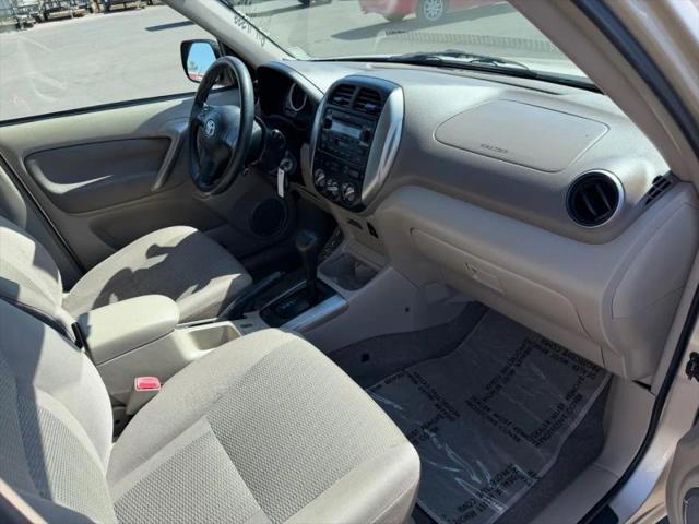 2005 Toyota RAV4 Base