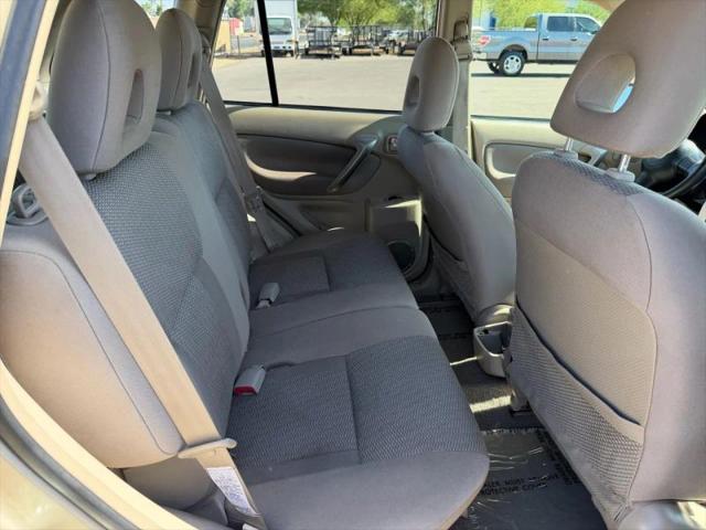 2005 Toyota RAV4 Base