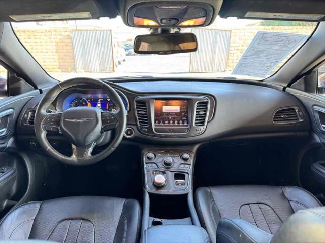 2015 Chrysler 200 S