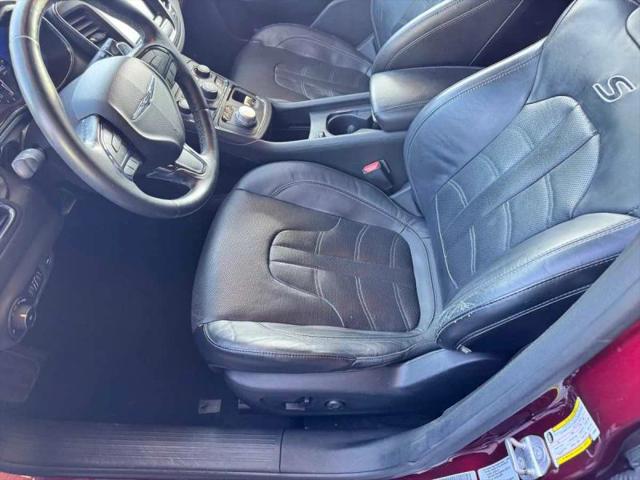 2015 Chrysler 200 S