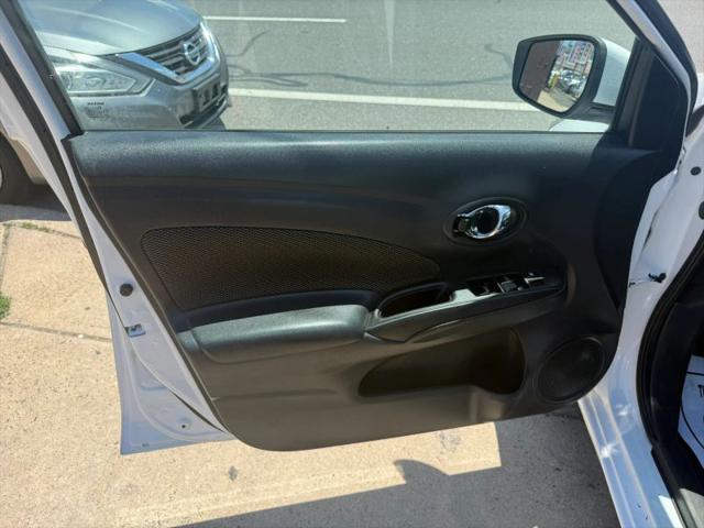 2017 Nissan Versa 1.6 SV
