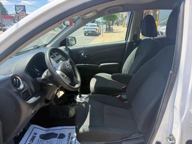 2017 Nissan Versa 1.6 SV