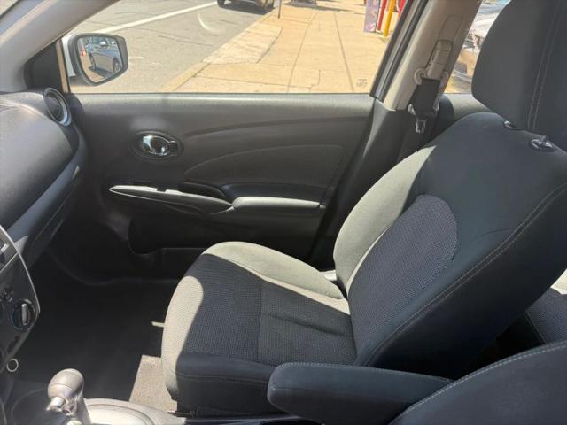 2017 Nissan Versa 1.6 SV