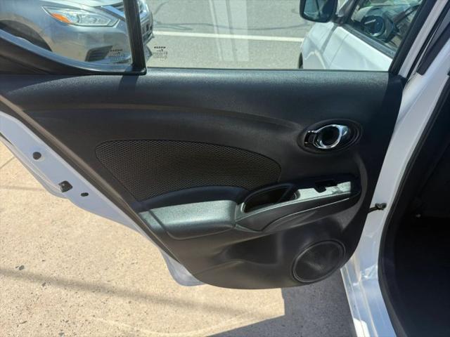 2017 Nissan Versa 1.6 SV