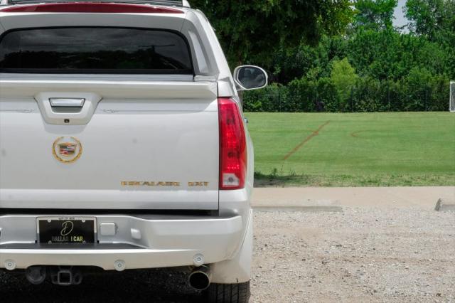 2007 Cadillac Escalade EXT Standard