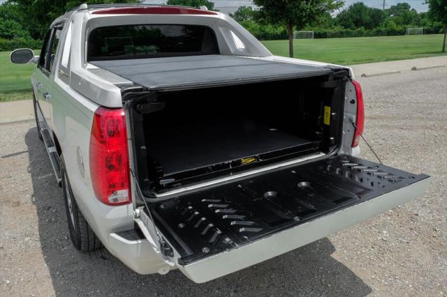 2007 Cadillac Escalade EXT Standard