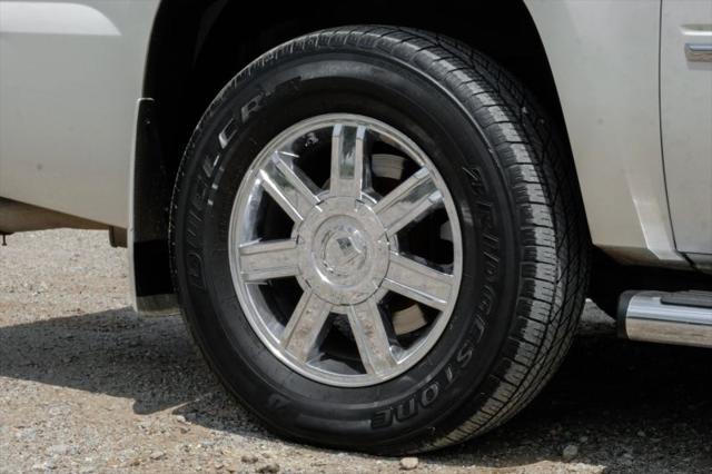 2007 Cadillac Escalade EXT Standard
