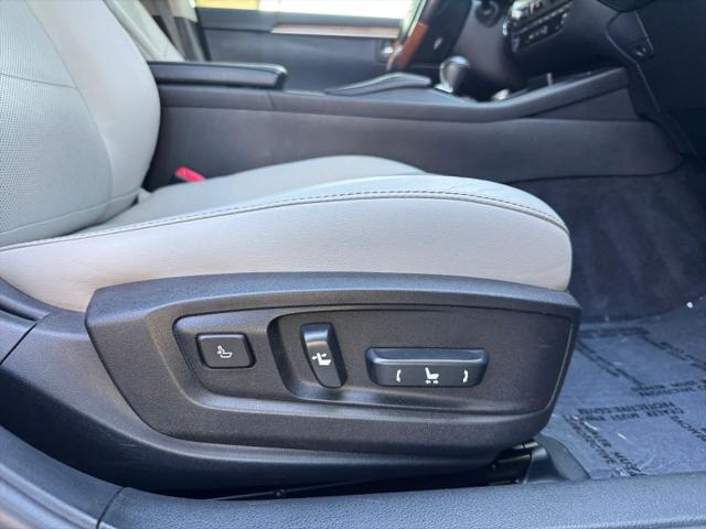 2014 Lexus ES 300h 300h