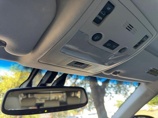2014 Lexus ES 300h 300h