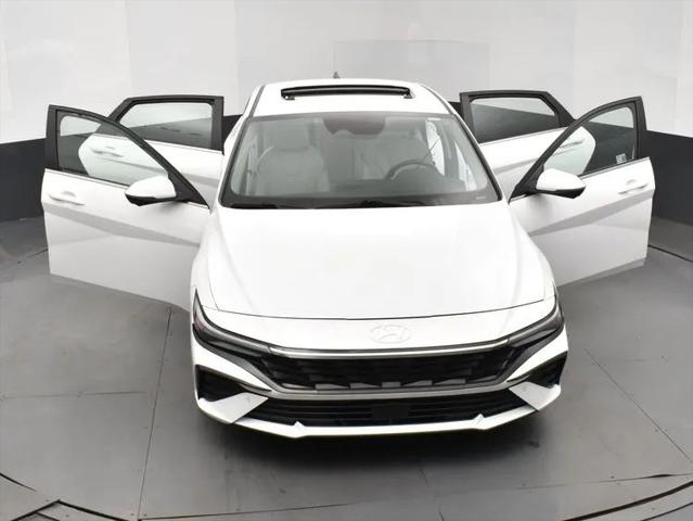 2024 Hyundai Elantra Limited
