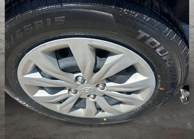 2022 Hyundai Accent SE