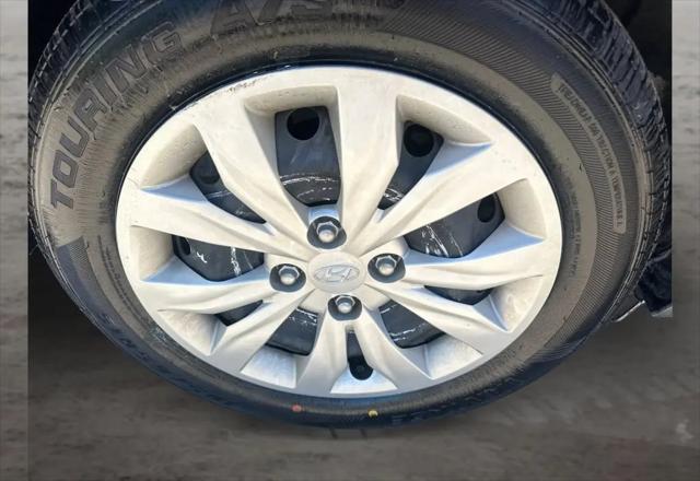 2022 Hyundai Accent SE