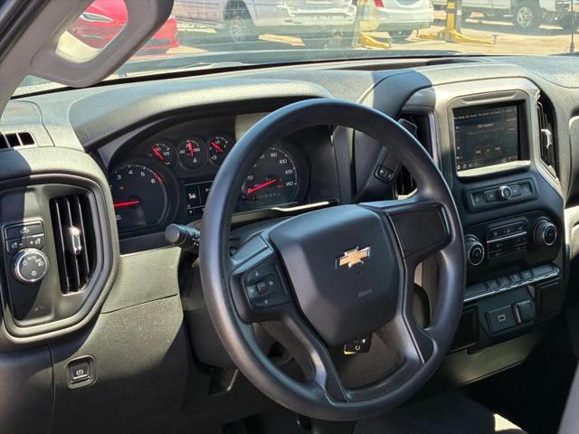 2020 Chevrolet Silverado 1500 2WD Crew Cab Short Bed Custom