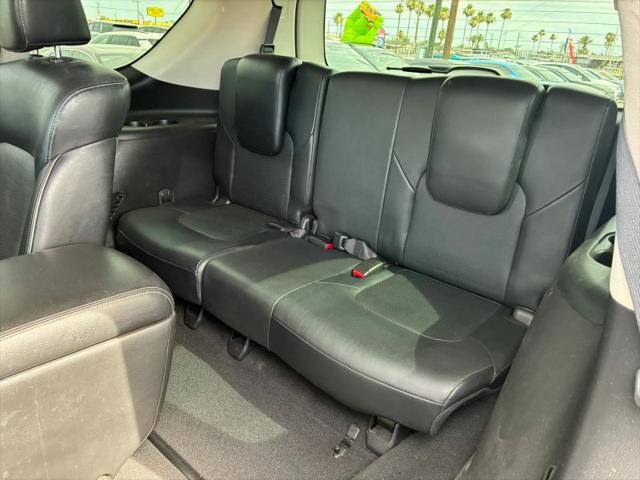2016 INFINITI QX80 Base