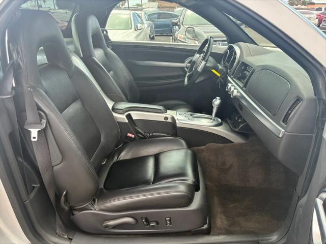 2005 Chevrolet SSR Base