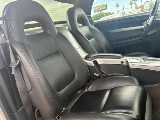2005 Chevrolet SSR Base