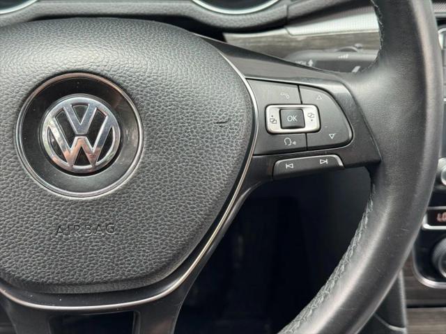 2016 Volkswagen Passat 1.8T SE