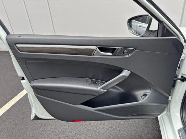 2016 Volkswagen Passat 1.8T SE