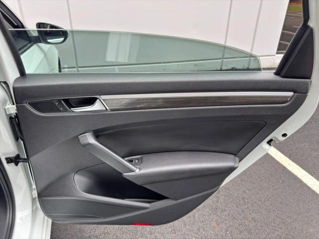 2016 Volkswagen Passat 1.8T SE